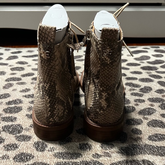 Sam Edelman Booties 🐍 - Picture 3 of 7